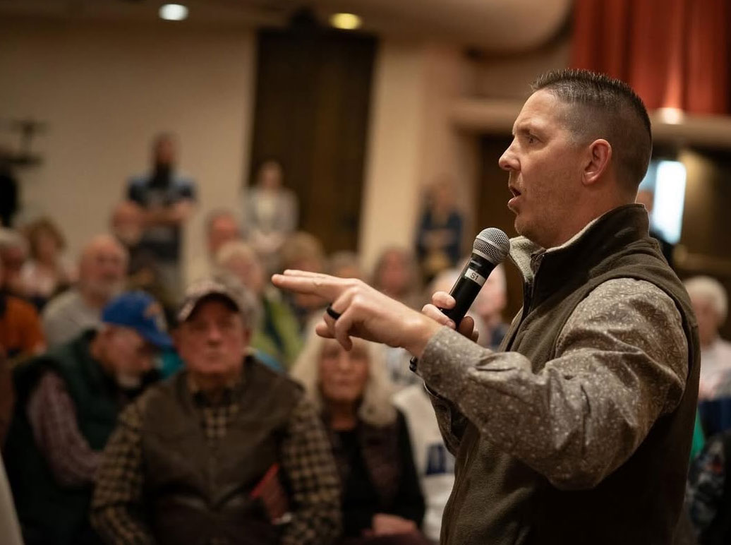 Rep. Brecheen speaking to crowd